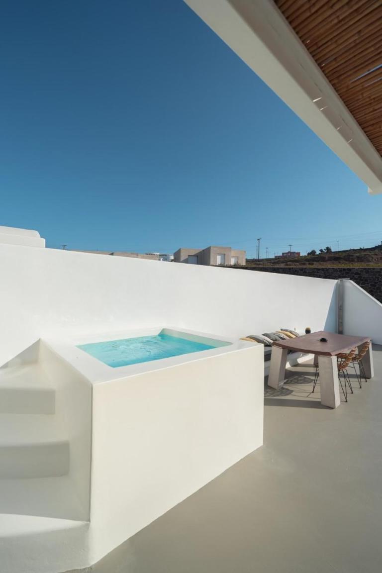 Villa White & Co Santorini Pyrgos Kallistis Exterior foto